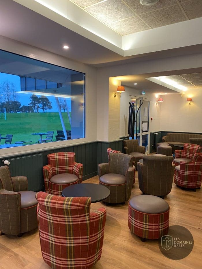 Espace intérieur de l'hôtel Golf de Dieppe à Dieppe en Normandie