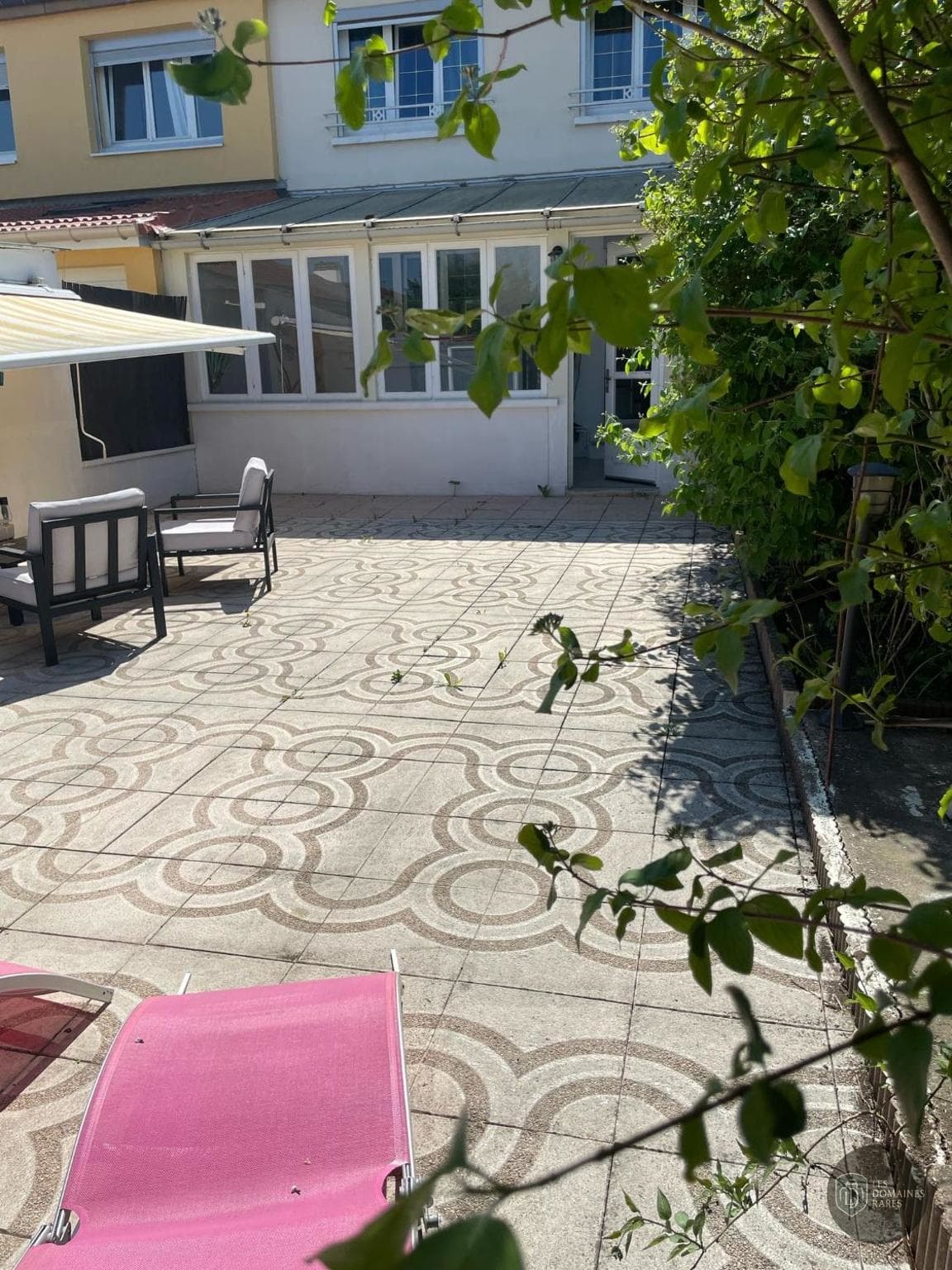 Vue extérieure de l'hôtel Golf de Nancy Pulnoy à Pulnoy en Grand Est