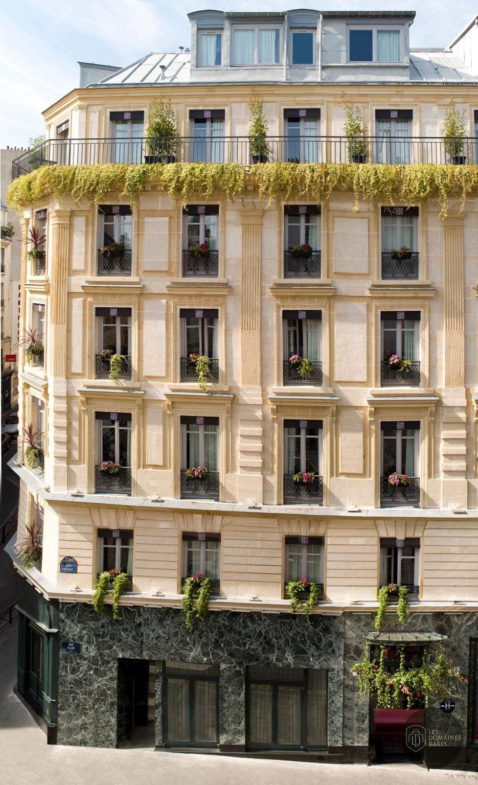 Vue de l'hôtel Grand Hotel Saint Michel à Paris en Île-de-France