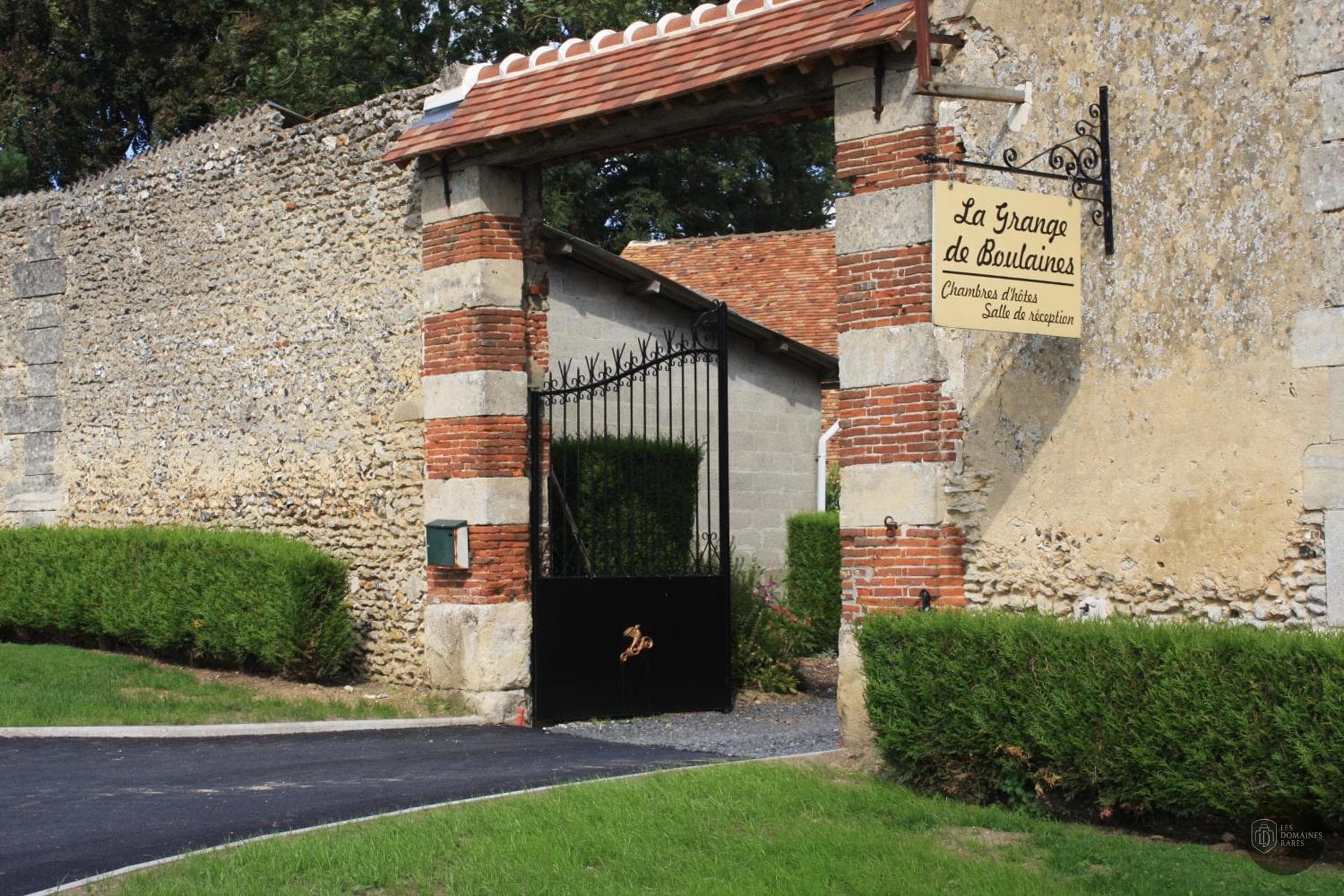 Vue du lieu Grange de Boulaines à Méru en Hauts-de-France