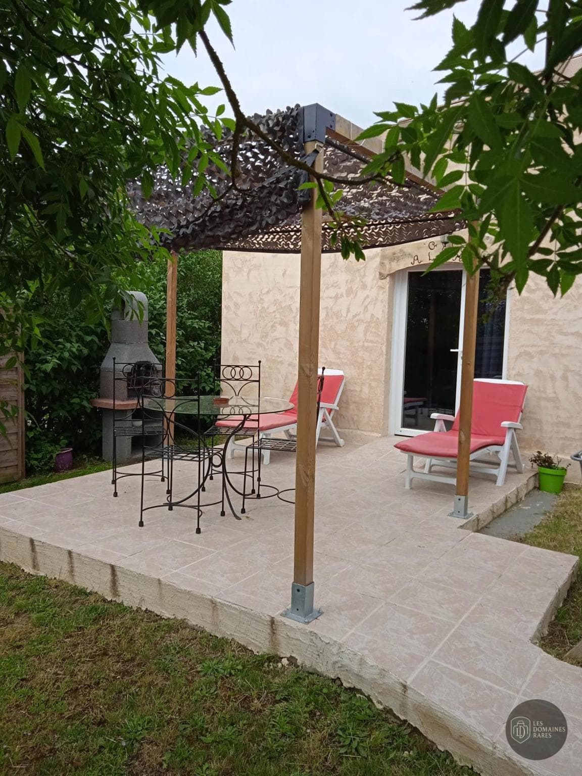 Vue extérieure du lieu Grange de Renneville en Normandie