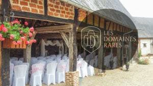 Vue extérieure du lieu Grange de Rouville à Hébécourt en Normandie
