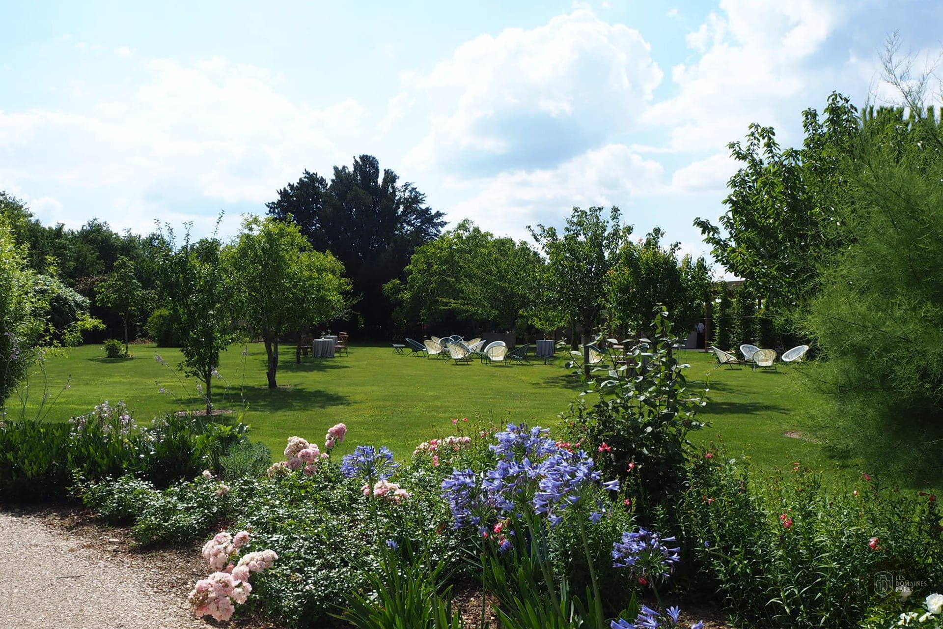 Vue extérieure du lieu Grange des Barres à Noizay en Centre-Val de Loire