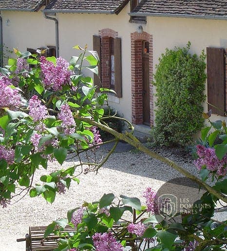 Vue extérieure du lieu Grange des Merciers à Ennordres en Centre-Val de Loire