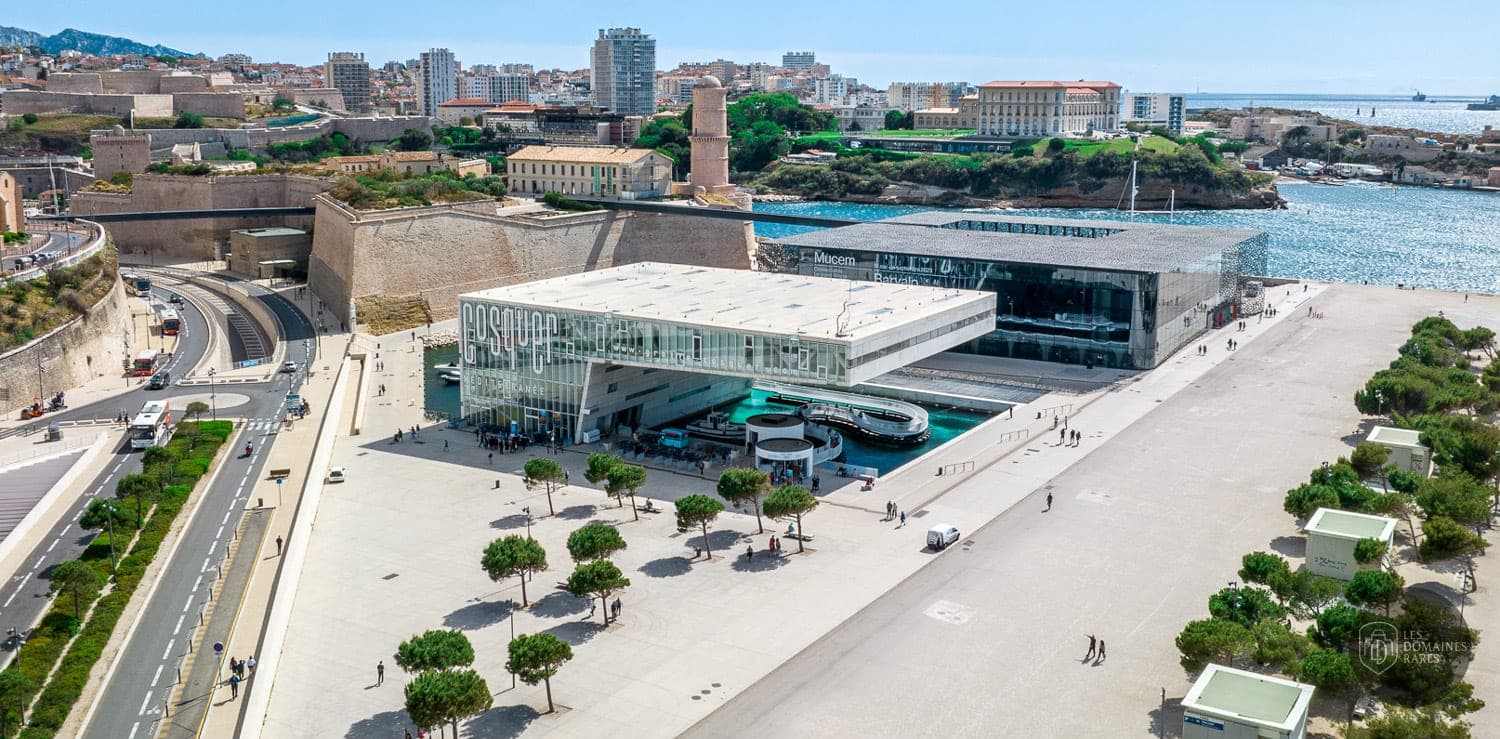 Vue extérieure de la villa Grotte Cosquer à Marseille en Provence-Alpes-Côte d'Azur
