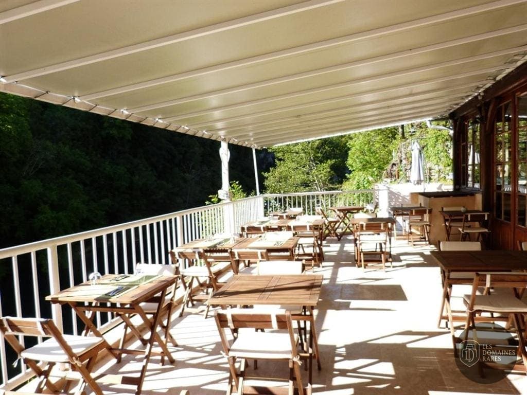 Grottes du Cerdon — Extérieur