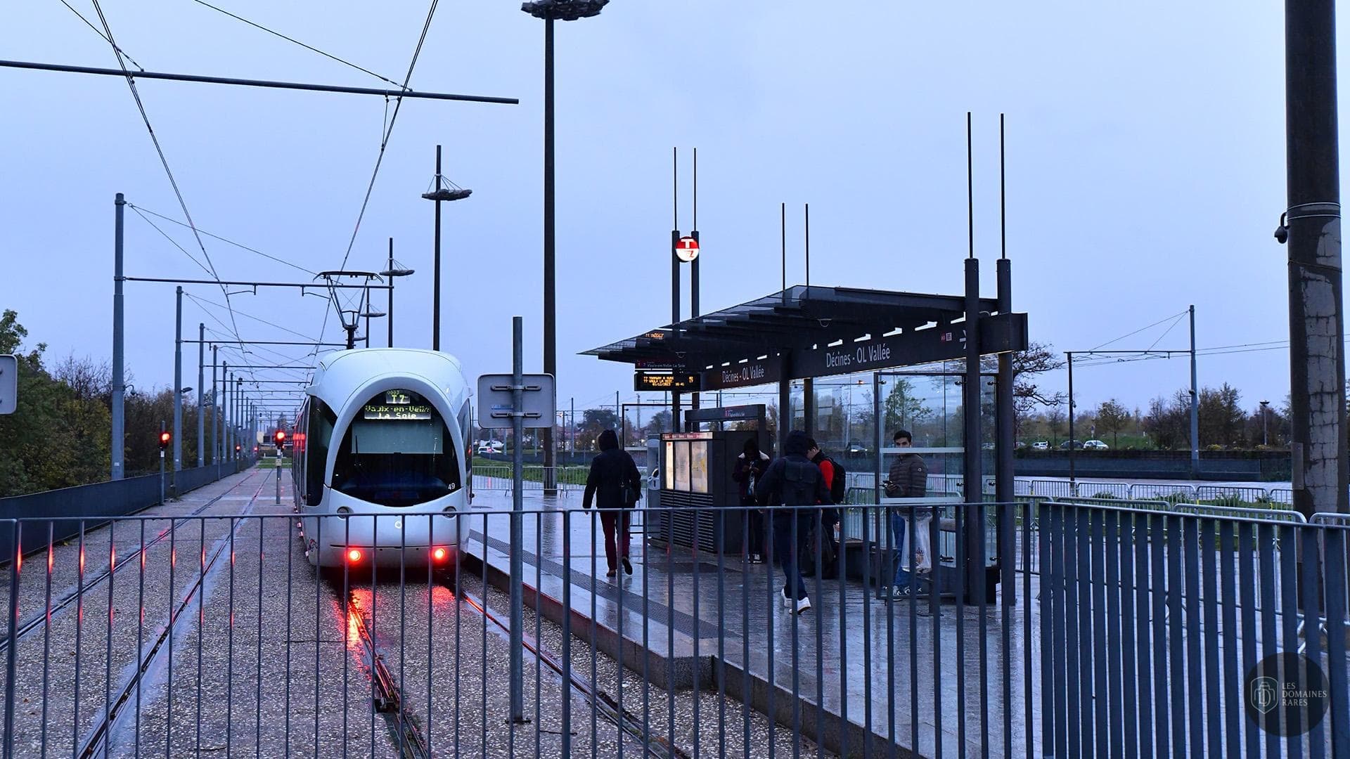 Vue extérieure du lieu Groupama Stadium à Lyon en Auvergne-Rhône-Alpes