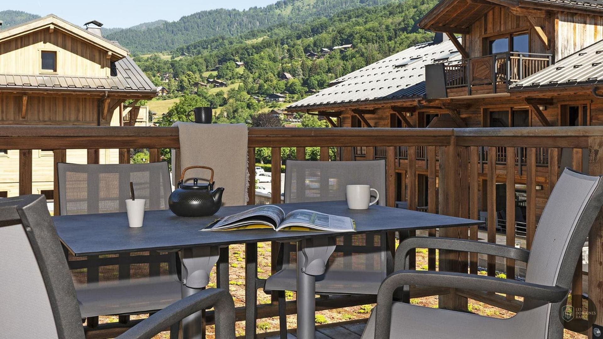 Vue extérieure de l'hôtel Hôtel Alexane à Samoëns en Auvergne-Rhône-Alpes