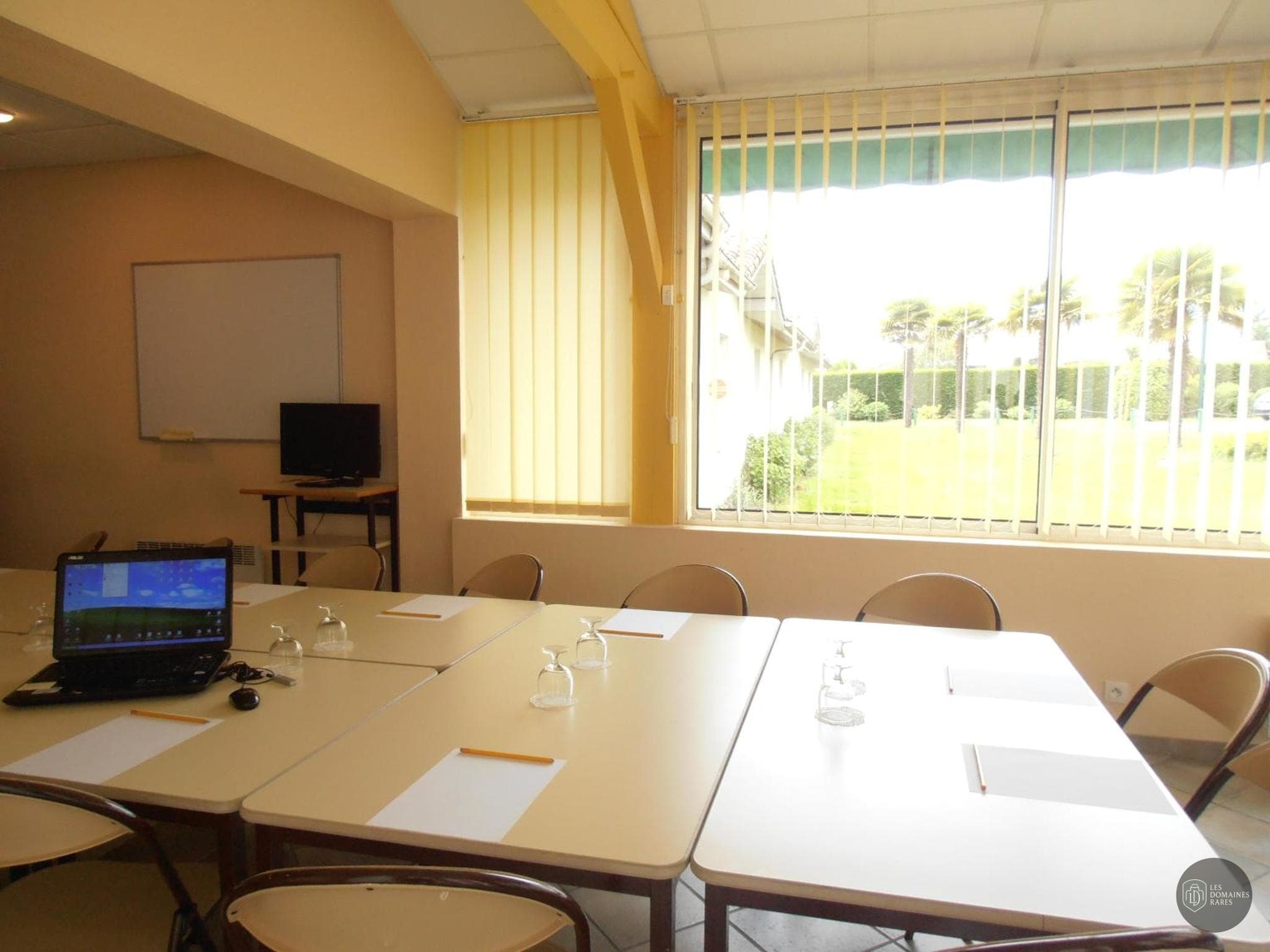 Salle de réunion 2 de l'hôtel Hôtel Alios en Nouvelle-Aquitaine