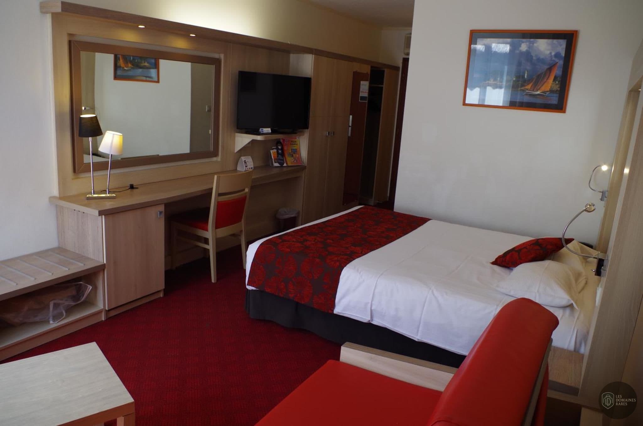 Vue extérieure de l'hôtel Hôtel Aquilon à La en Pays de la Loire