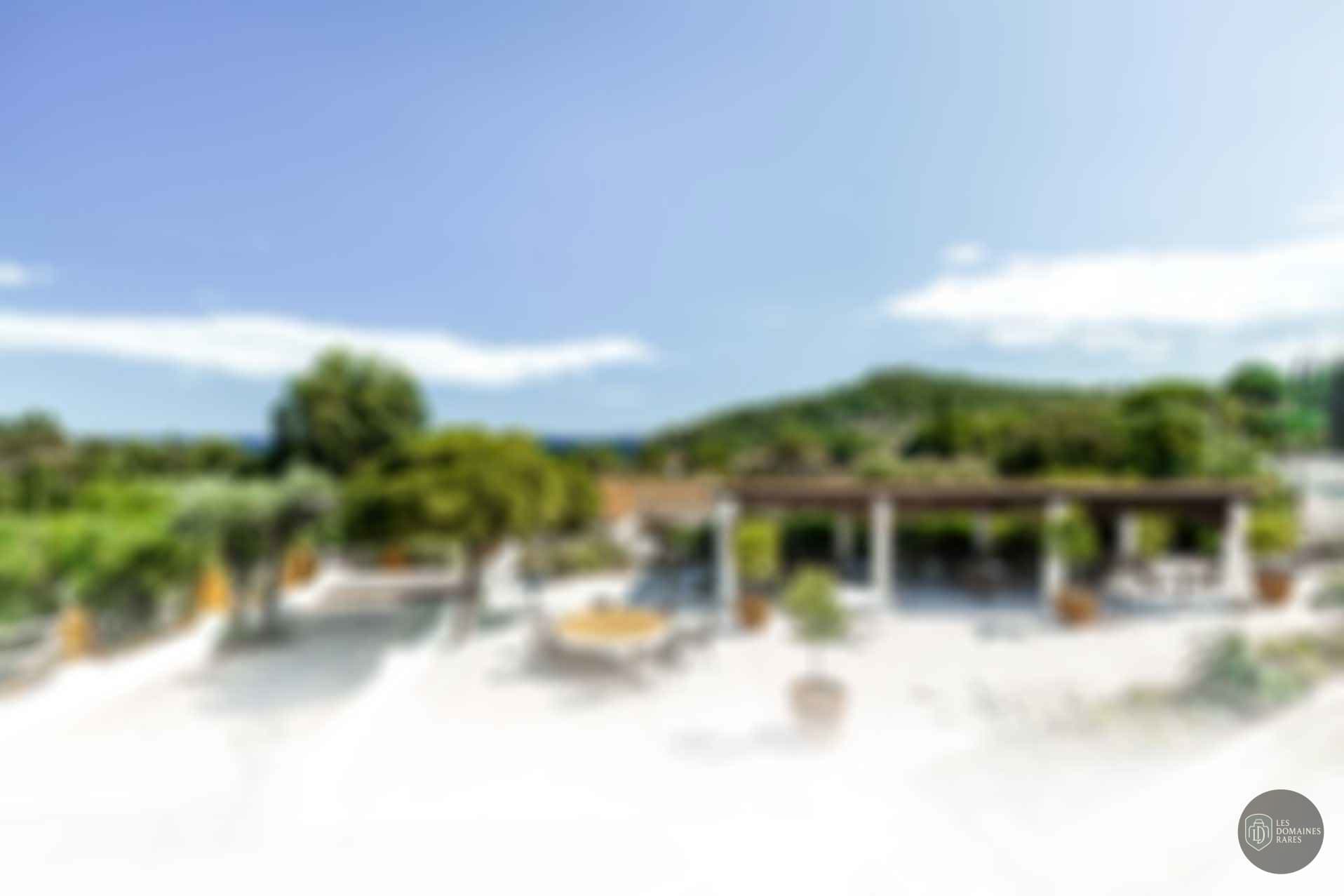 Vue extérieure de l'hôtel Hôtel Beau Site à Talloires en Auvergne-Rhône-Alpes