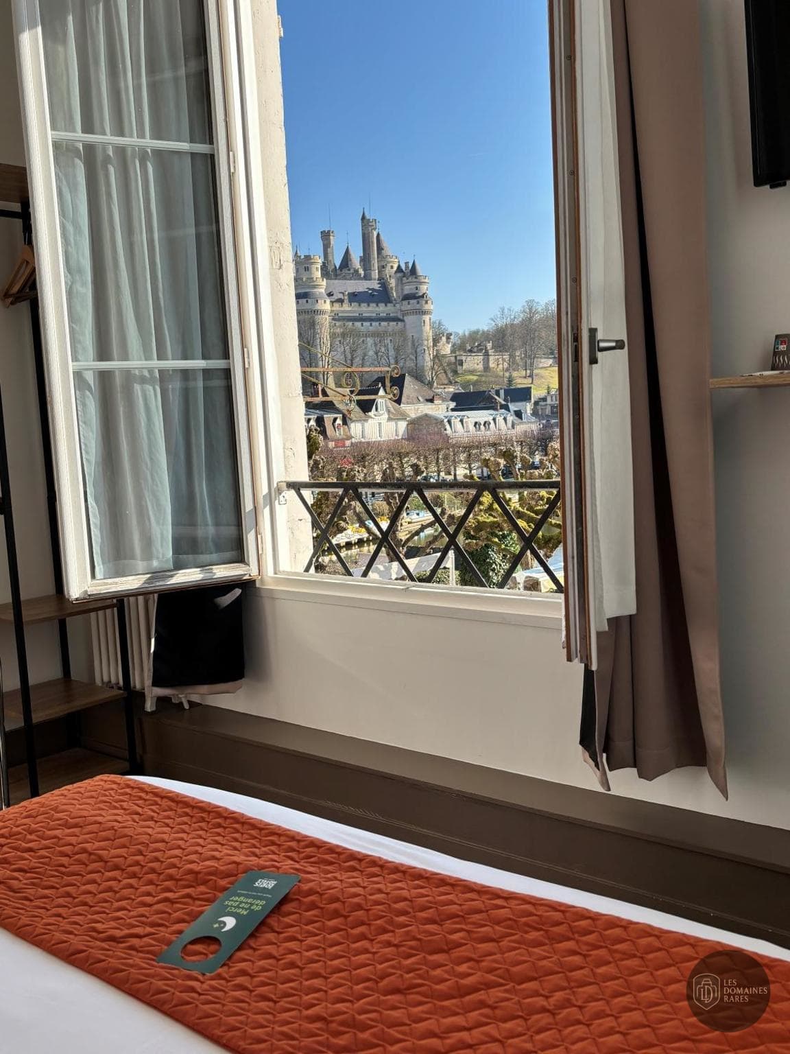 Vue extérieure de l'hôtel Hôtel Beaudon à Pierrefonds en Hauts-de-France
