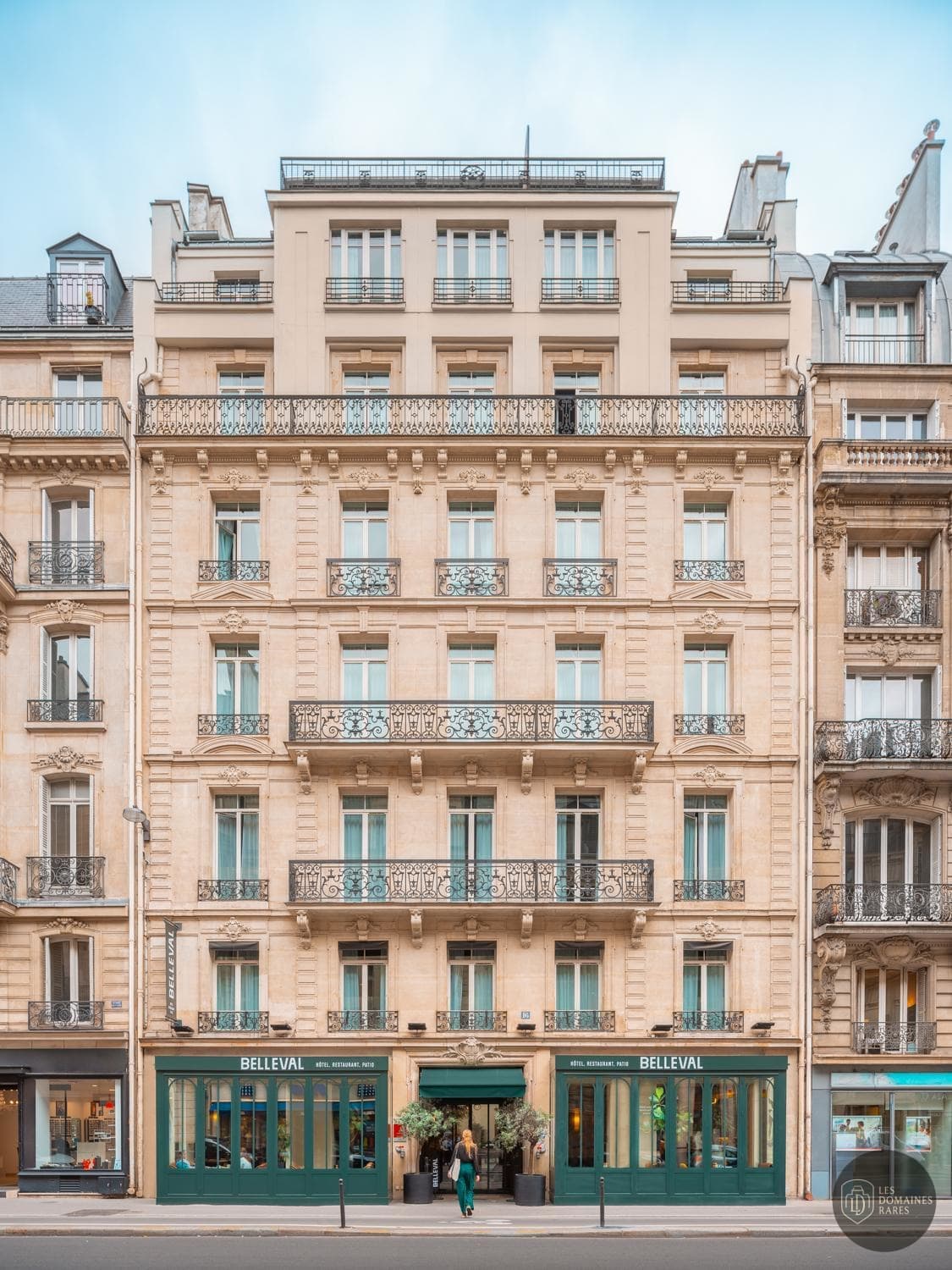 Vue extérieure de l'hôtel Hôtel Belleval à Paris en Île-de-France