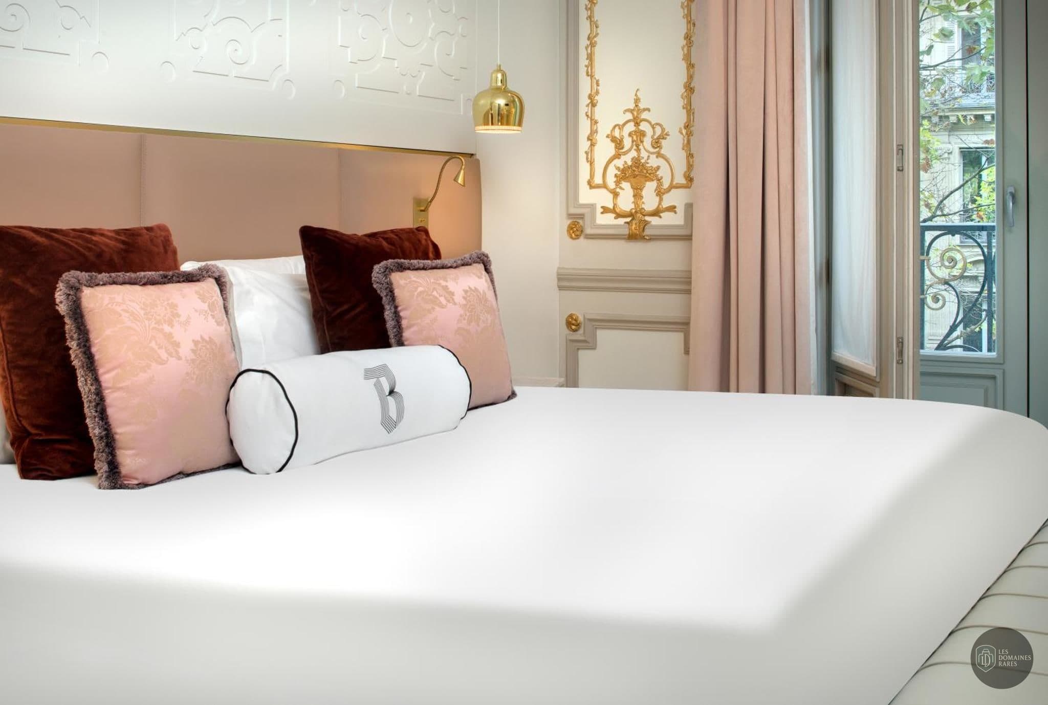 Chambre de l'hôtel Hôtel Bowmann à Paris en Île-de-France