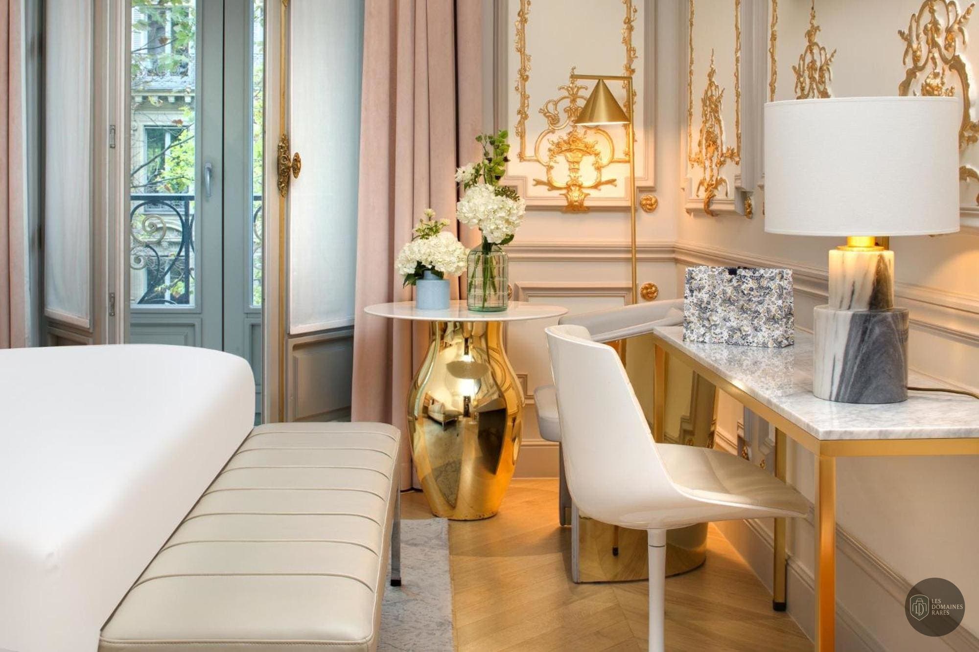 Espace intérieur de l'hôtel Hôtel Bowmann à Paris en Île-de-France