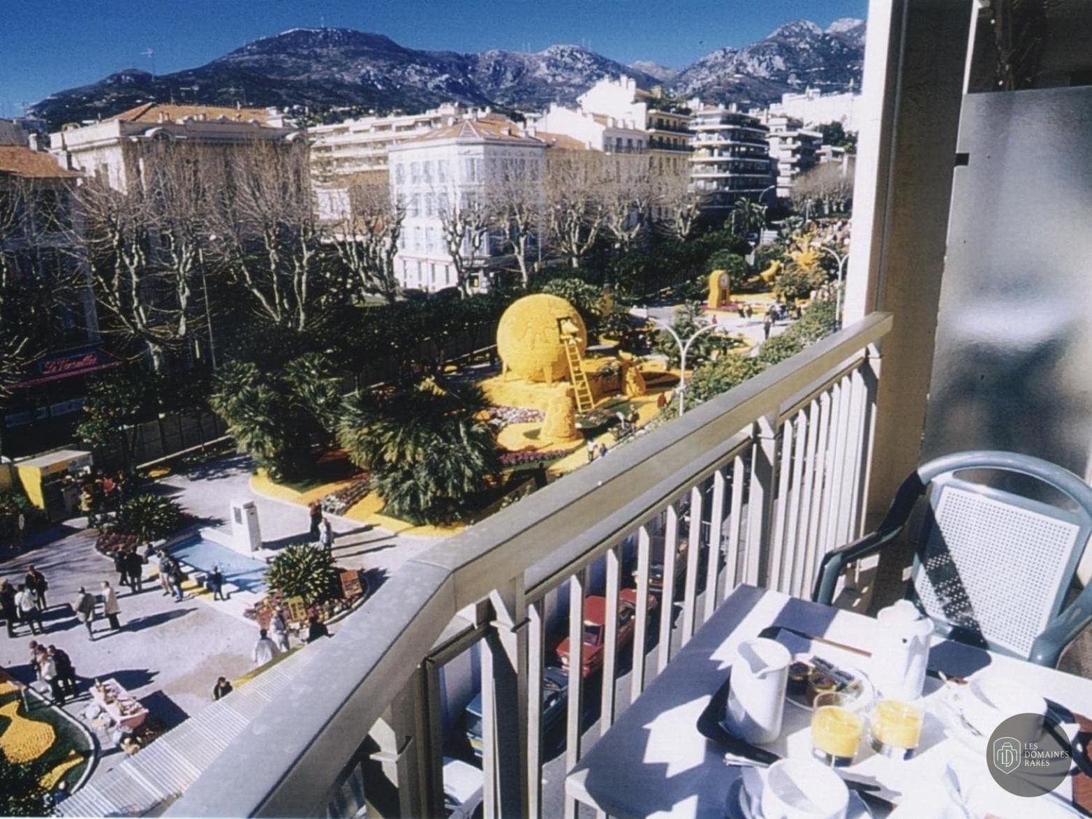 Vue extérieure de l'hôtel Hôtel Chambord à Vichy en Auvergne-Rhône-Alpes