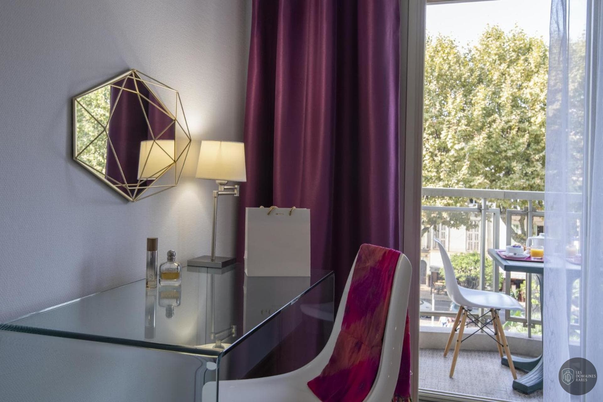 Vue extérieure de l'hôtel Hôtel Chambord à Vichy en Auvergne-Rhône-Alpes
