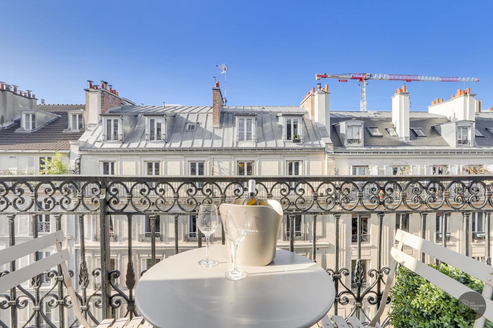 Vue extérieure de l'hôtel Hôtel Duret à Paris en Île-de-France