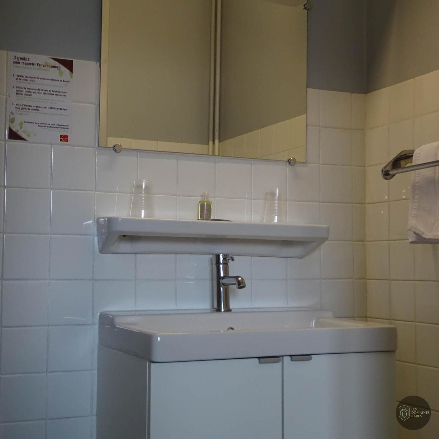 Salle de bain de l'hôtel Hôtel Europa à Quiberon en Bretagne