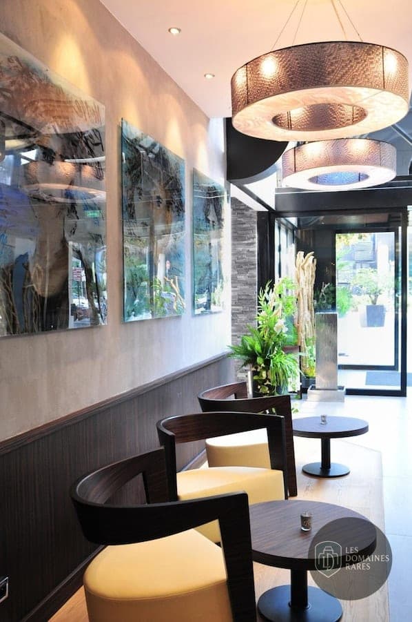 Espace intérieur de l'hôtel Hôtel Europole à Grenoble en Auvergne-Rhône-Alpes