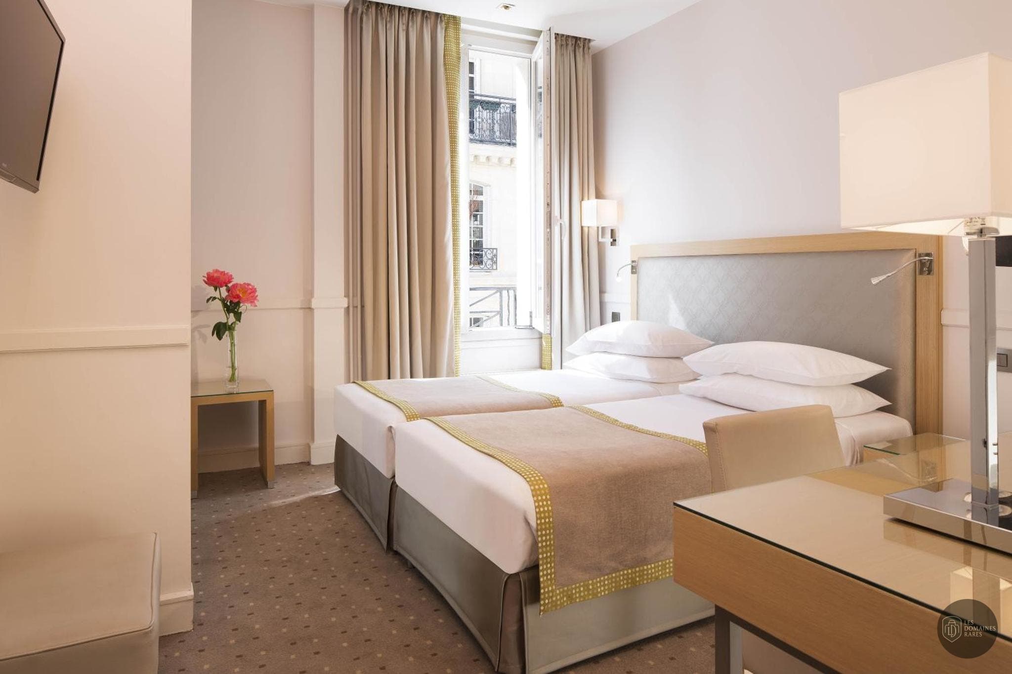 Chambre de l'hôtel Hôtel Floride Etoile à Paris en Île-de-France - séminaire paris