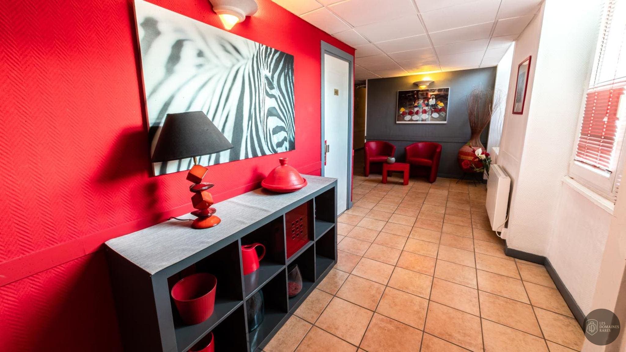 Espace intérieur de l'hôtel Hôtel Furania en Auvergne-Rhône-Alpes