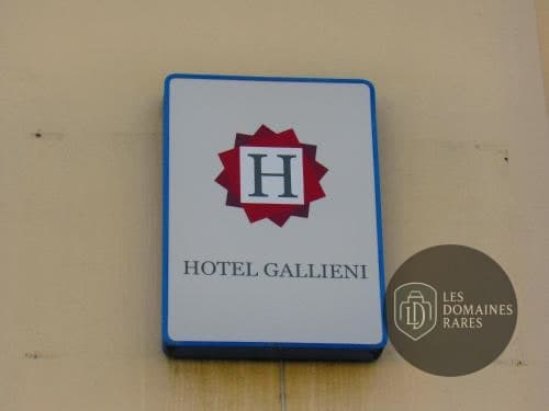 Vue extérieure de l'hôtel Hôtel Gallieni à Gennevilliers en Île-de-France