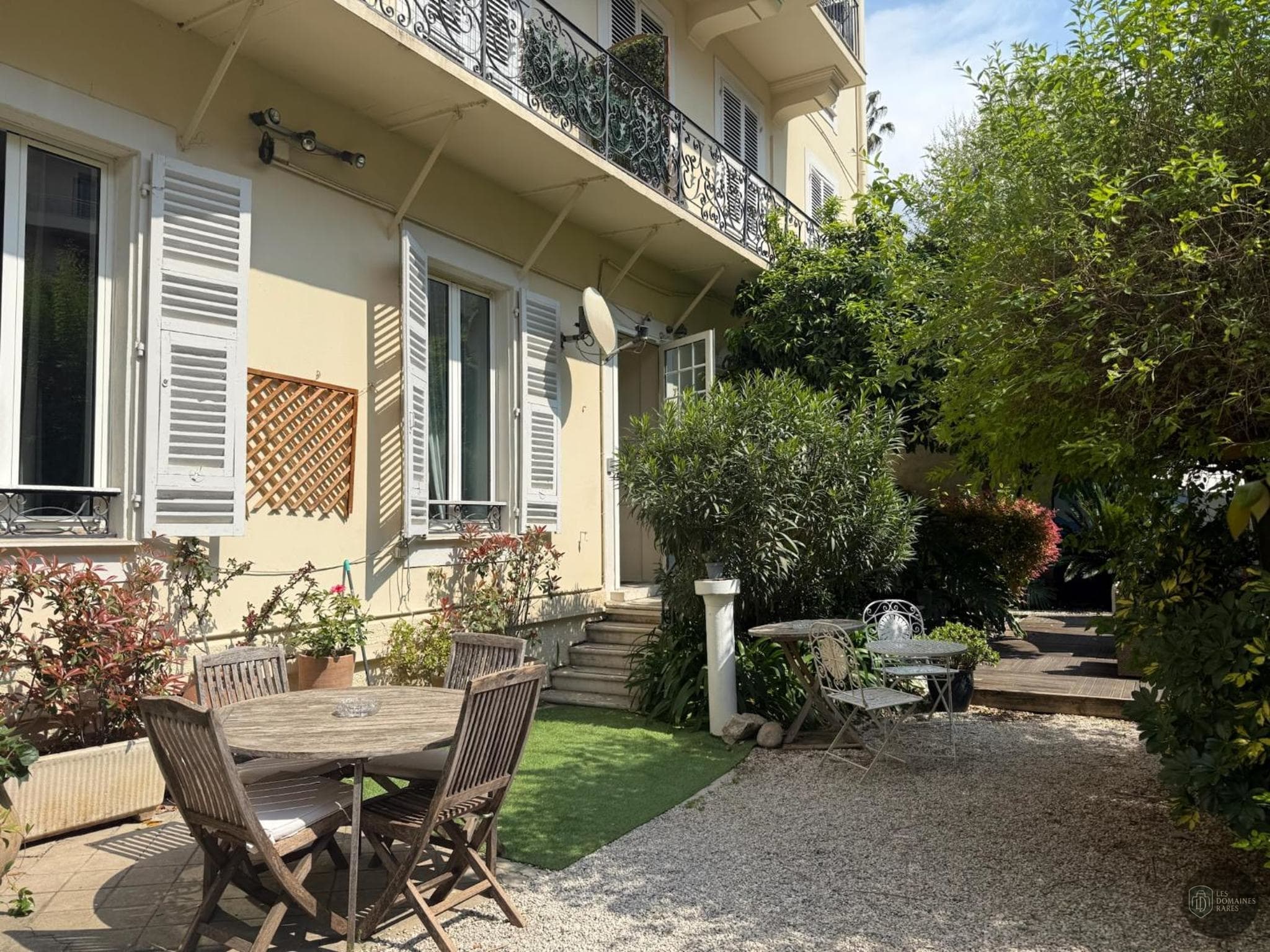Hôtel Garden — Extérieur