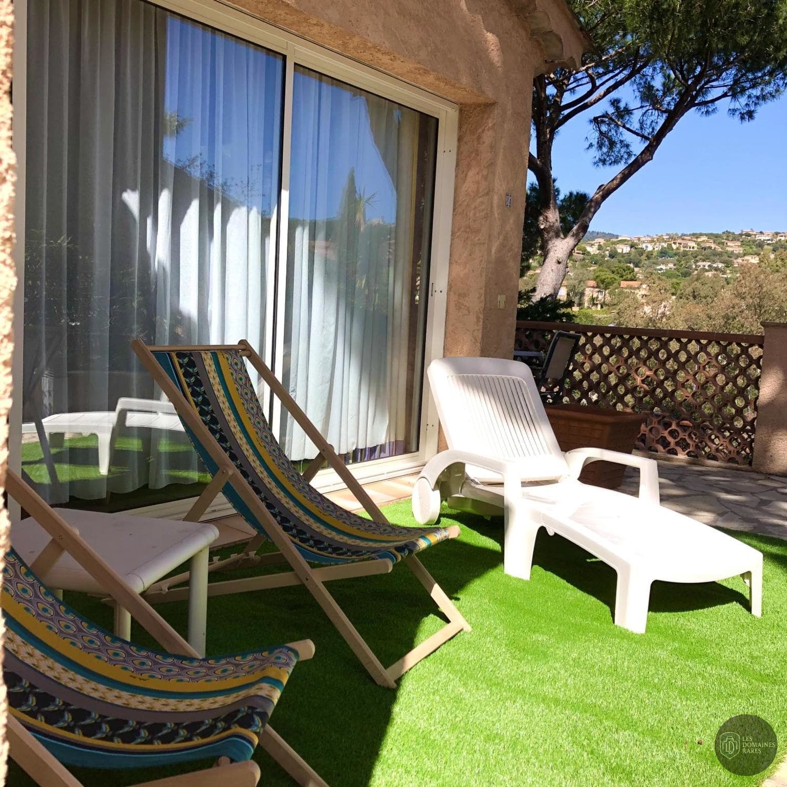 Vue extérieure de l'hôtel Hôtel Jas Neuf en Provence-Alpes-Côte d'Azur