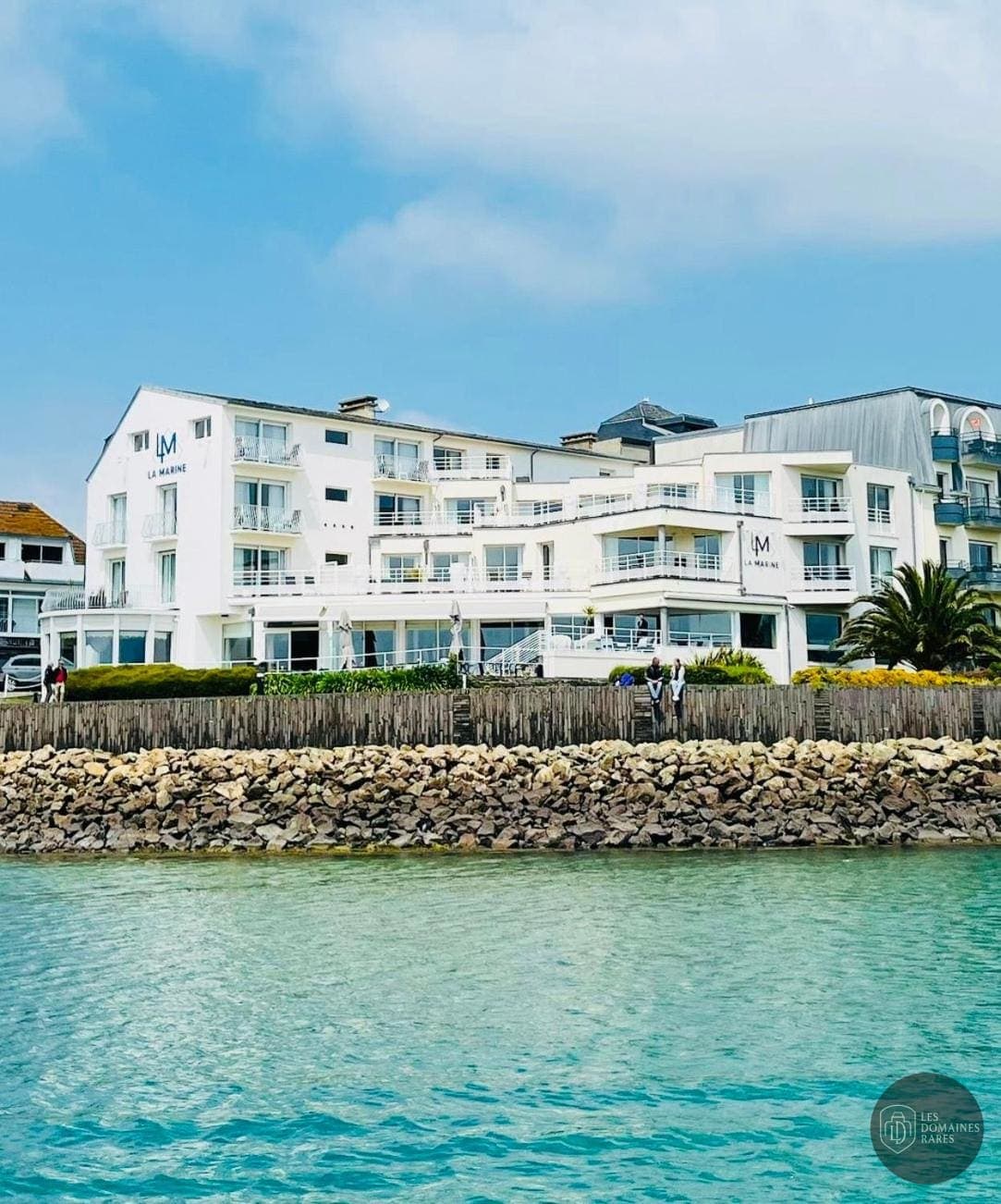 Vue extérieure de l'hôtel Hôtel La Marine en Normandie