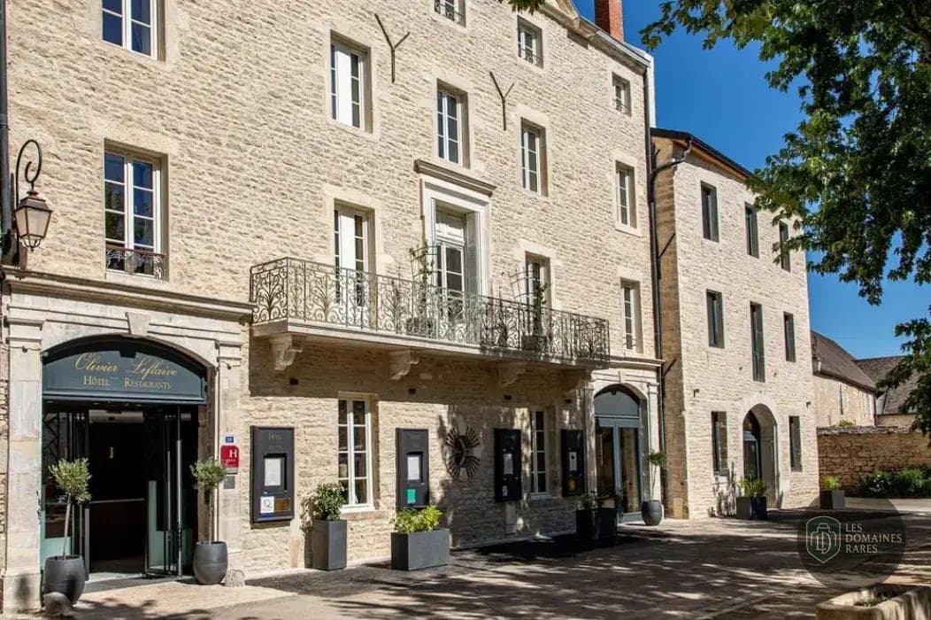 Vue extérieure de l'hôtel Hôtel Lameloise à Chagny en Bourgogne-Franche-Comté