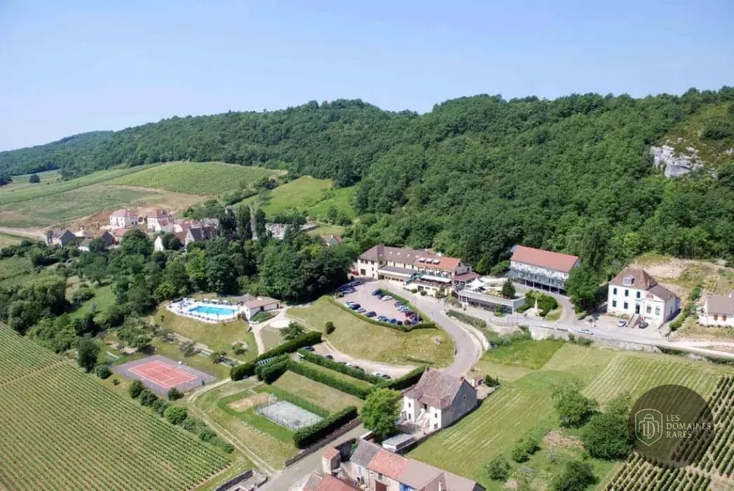 Vue extérieure de l'hôtel Hôtel Lameloise à Chagny en Bourgogne-Franche-Comté