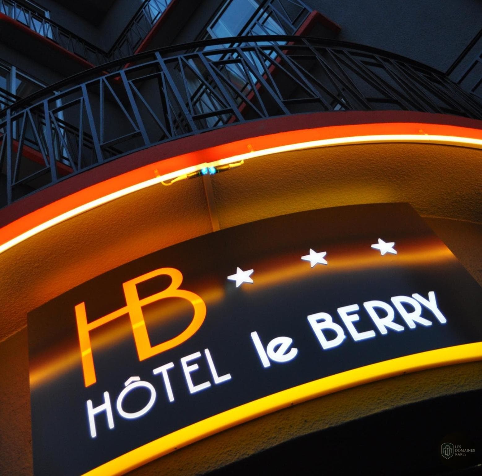 Vue extérieure de l'hôtel Hôtel Le Berry à Pornichet en Pays de la Loire