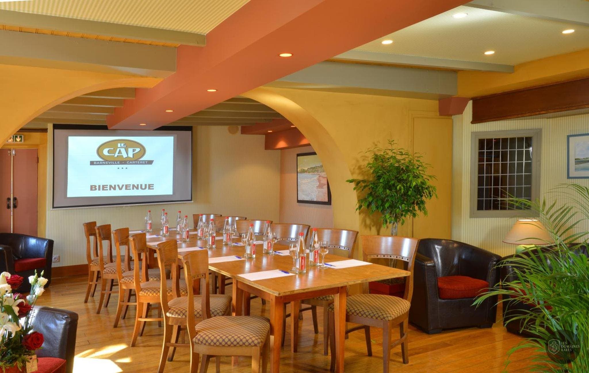 Espace intérieur de l'hôtel Hôtel Le Cap en Normandie