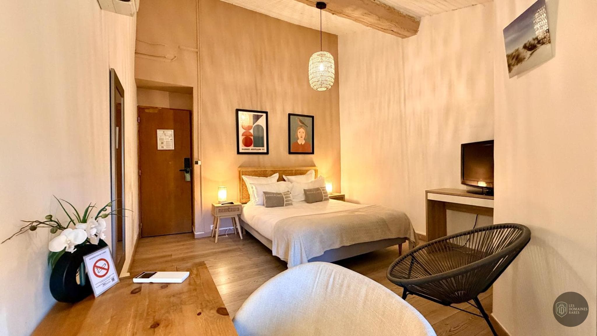 Chambre de l'hôtel Hôtel Le Galambre à Nîmes en Occitanie - séminaire nimes