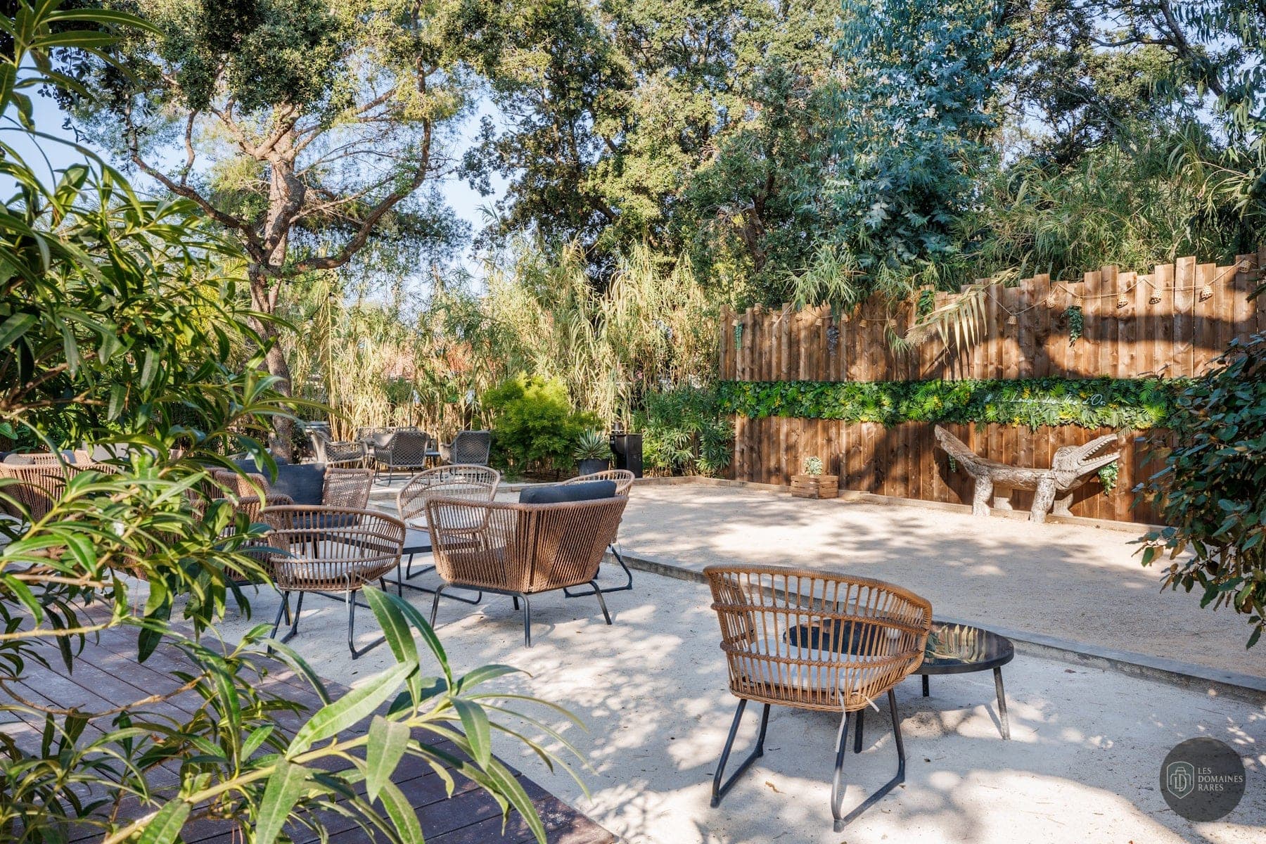 Vue extérieure de l'hôtel Hôtel Le Lodge à Ondres en Nouvelle-Aquitaine