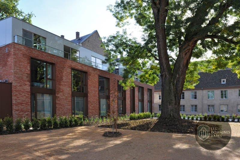 Vue extérieure de l'hôtel Hôtel Les Haras à Strasbourg en Grand Est