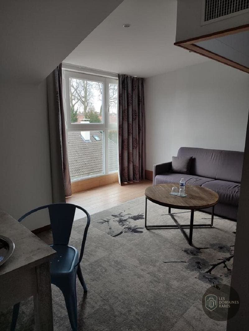 Espace intérieur de l'hôtel Hôtel Les Pages à Lunéville en Grand Est