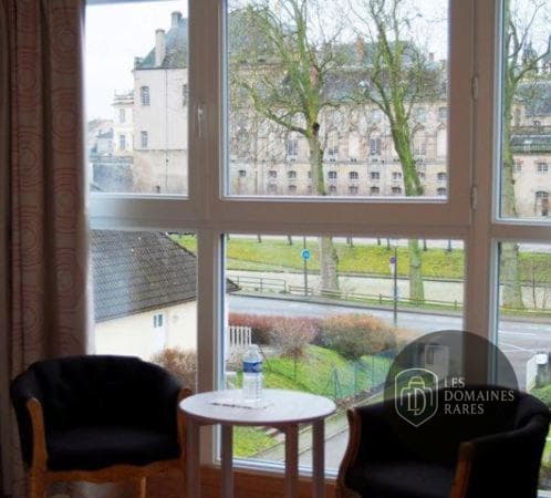 Espace intérieur de l'hôtel Hôtel Les Pages à Lunéville en Grand Est