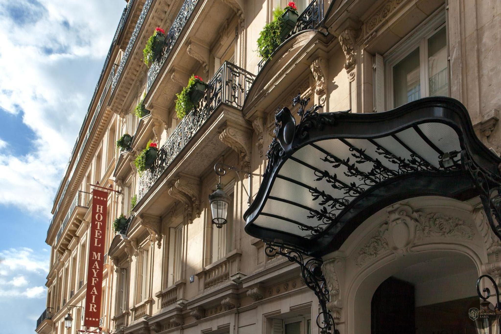Vue extérieure de l'hôtel Hôtel Mayfair à Paris en Île-de-France