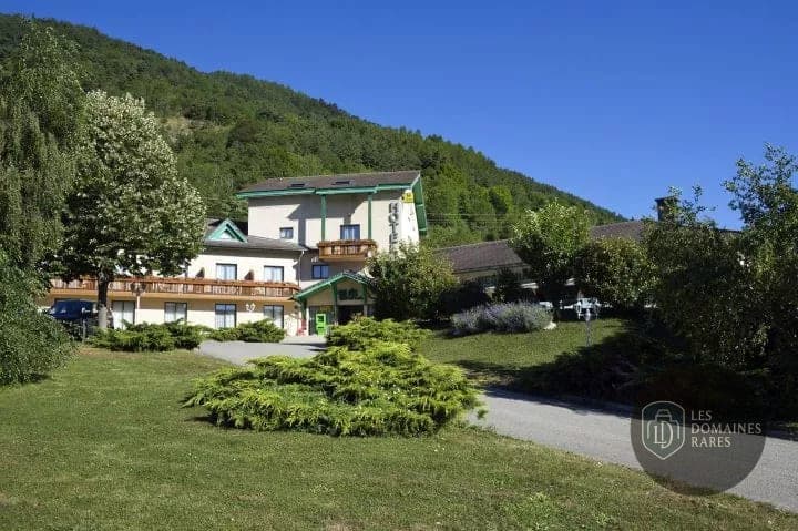 Vue extérieure de l'hôtel Hôtel Murtel à La en Auvergne-Rhône-Alpes