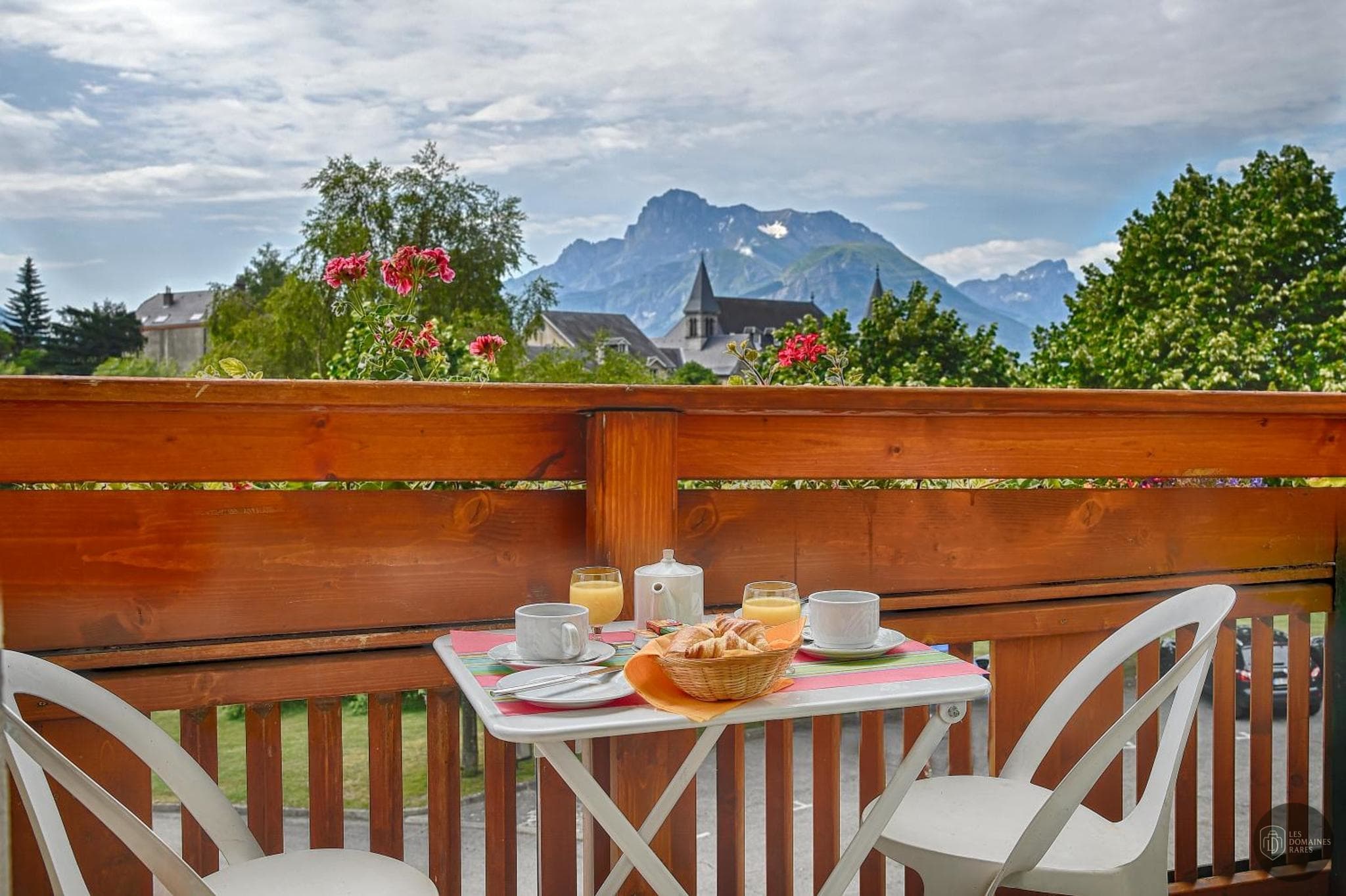 Vue extérieure de l'hôtel Hôtel Murtel à La en Auvergne-Rhône-Alpes