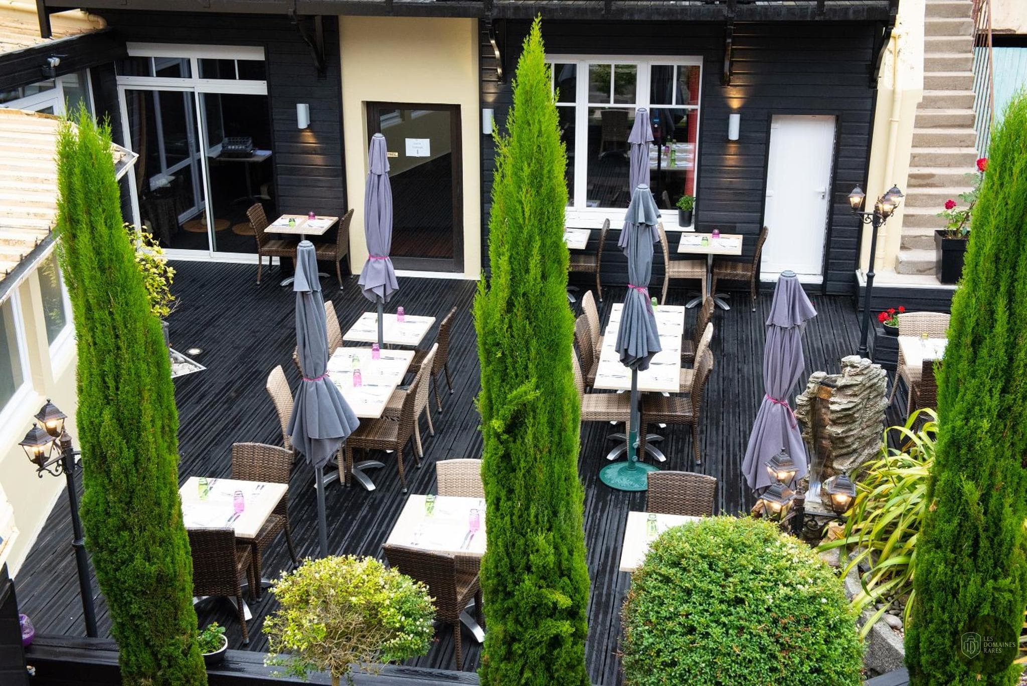 Vue extérieure de l'hôtel Hôtel Normandie à Auxerre en Bourgogne-Franche-Comté