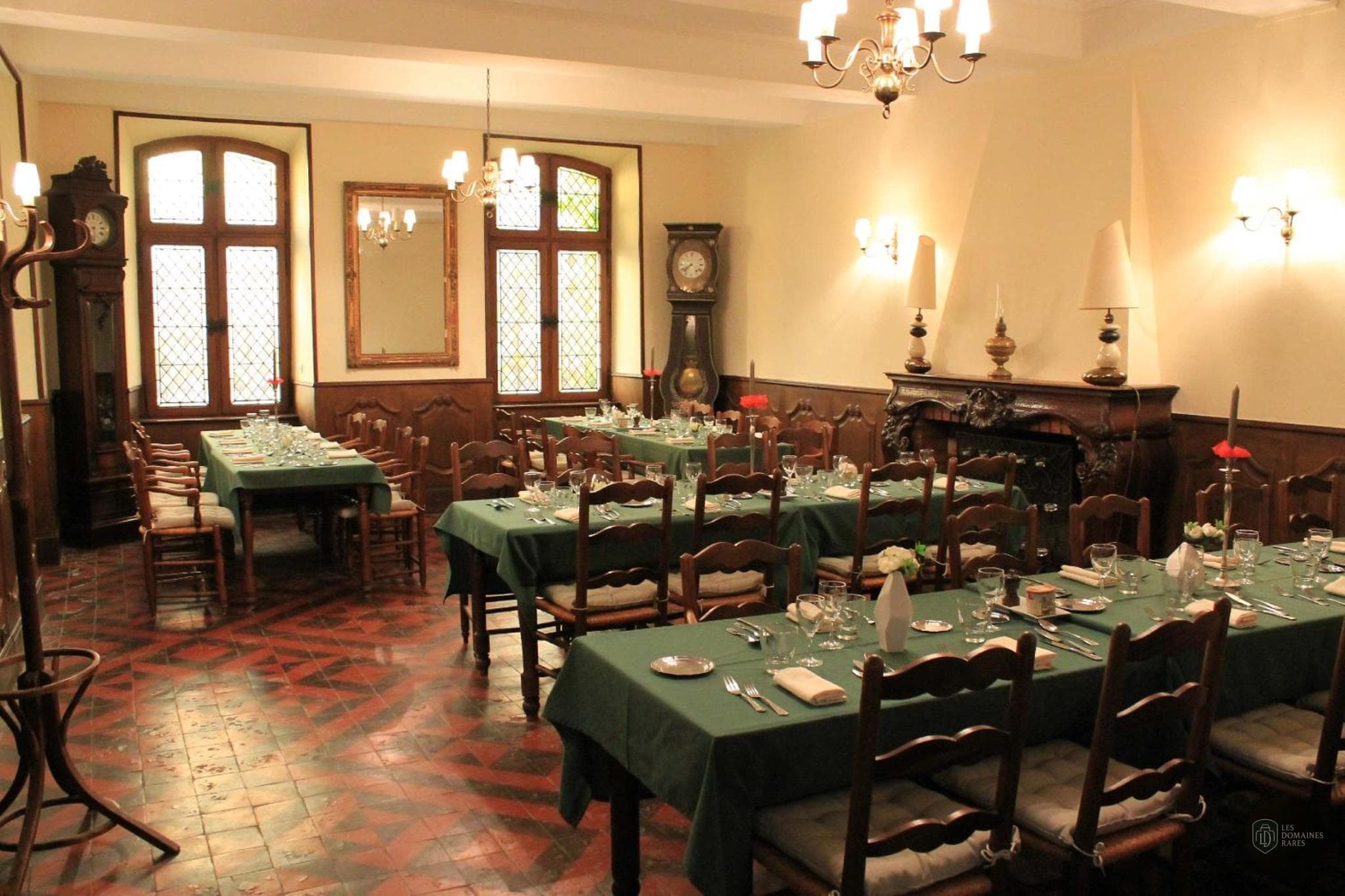 Restaurant de l'hôtel Hôtel Restaurant H à Barr en Grand Est
