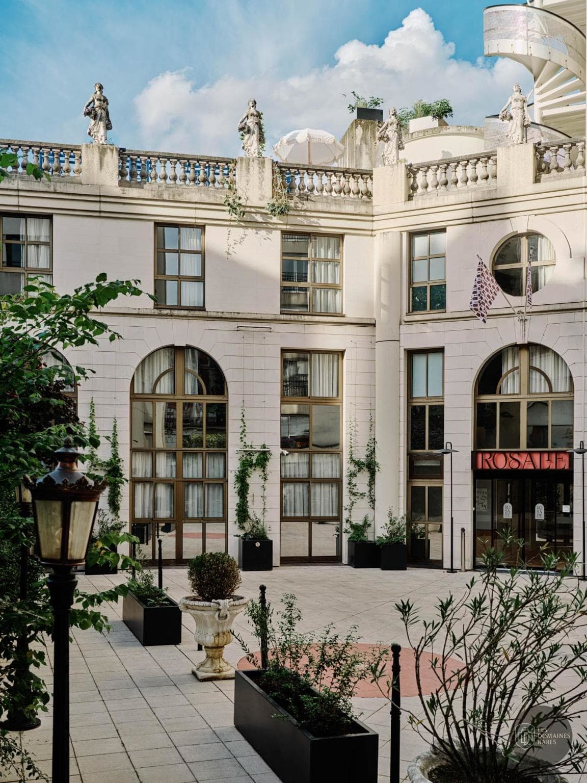 Vue de l'hôtel Hôtel Rosalie à Paris en Île-de-France