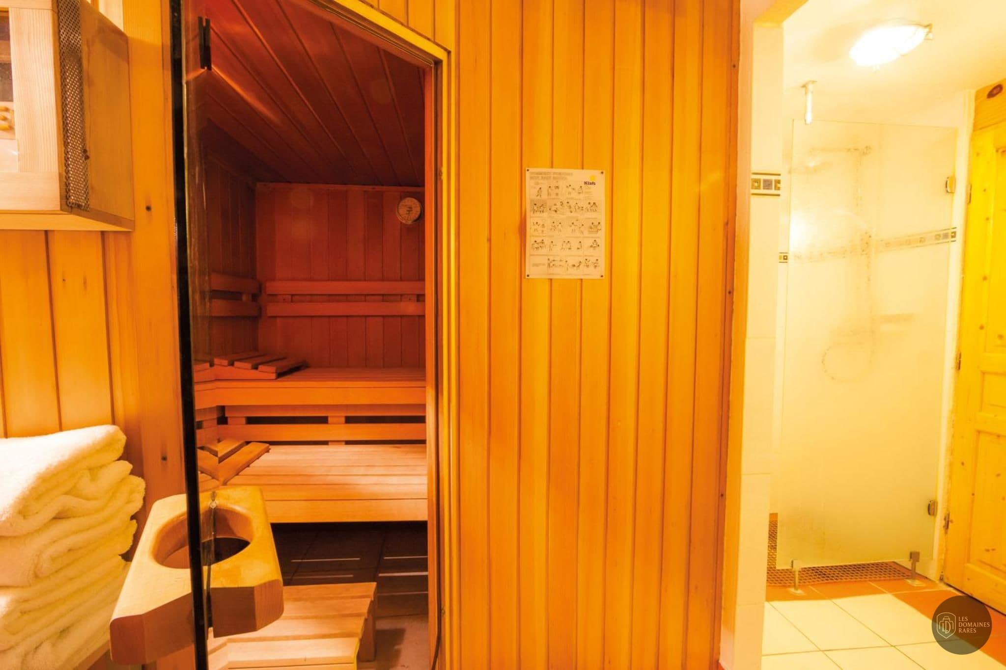 Chambre de l'hôtel Hôtel Roses à Strasbourg en Grand Est