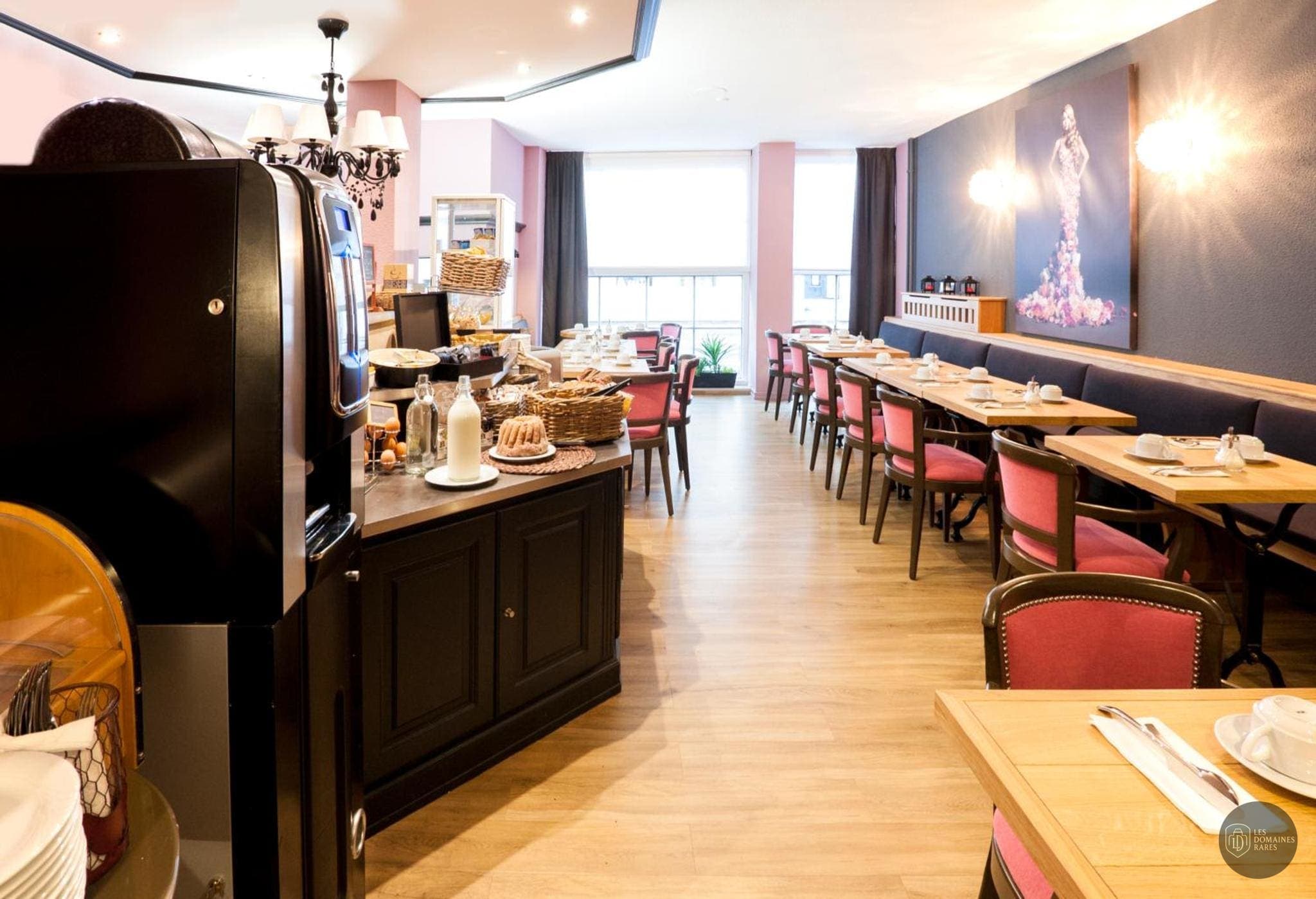 Restaurant de l'hôtel Hôtel Roses à Strasbourg en Grand Est