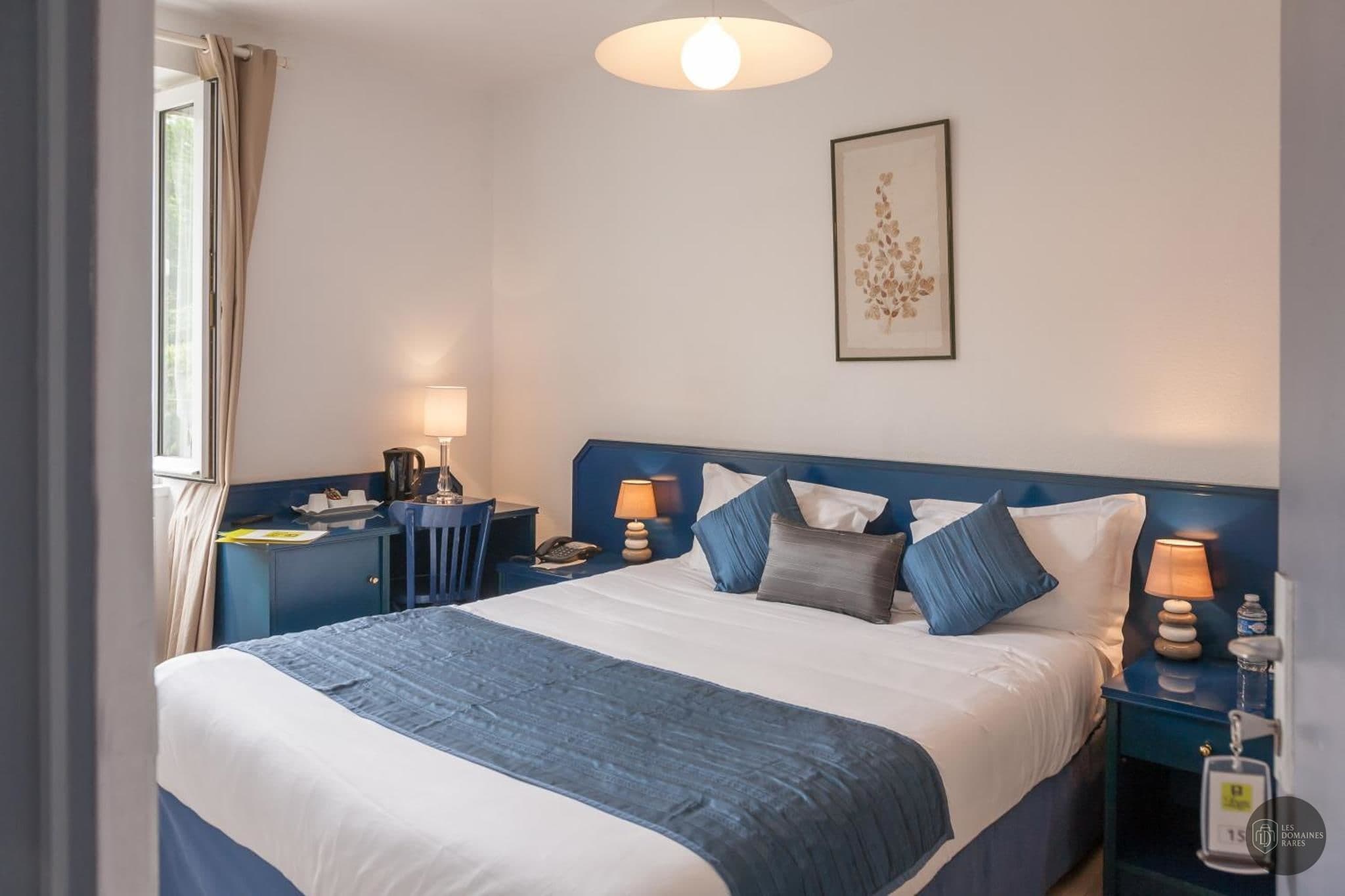 Chambre de l'hôtel Hôtel Saint Jacques à Parthenay en Nouvelle-Aquitaine