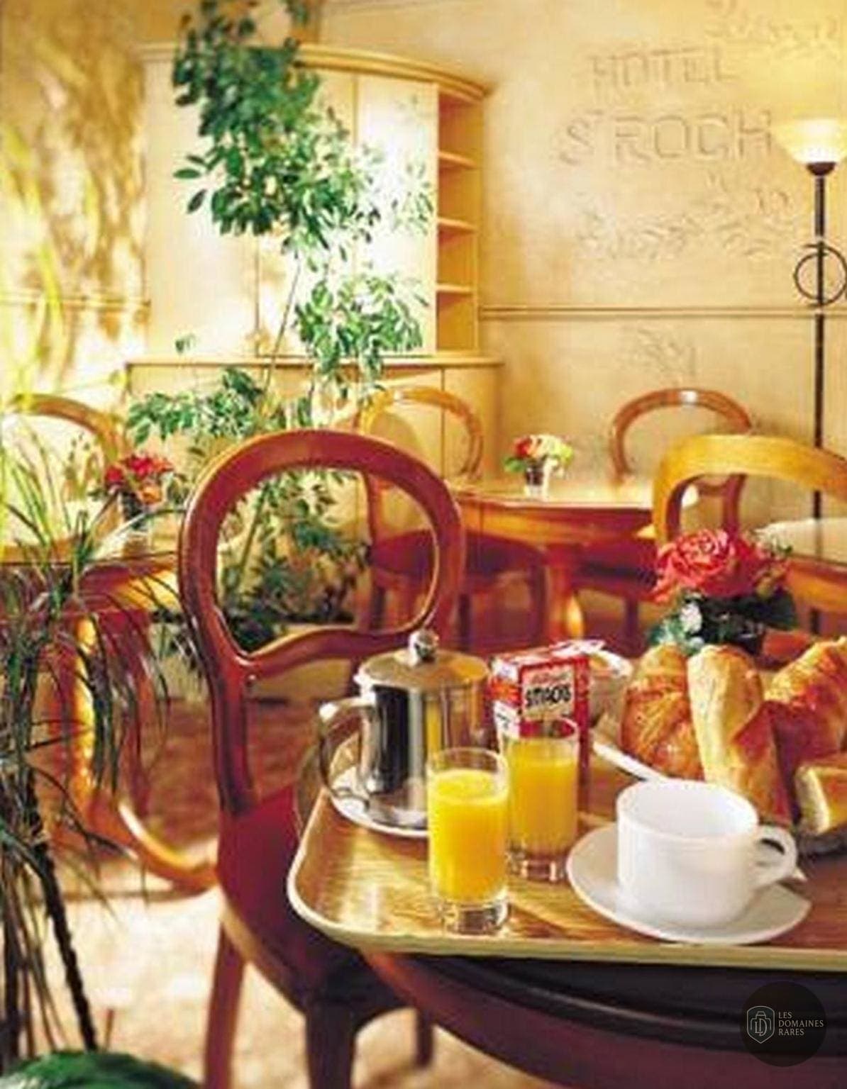 Restaurant de l'hôtel Hôtel Saint Roch à Martigues en Provence-Alpes-Côte d'Azur - séminaire bouches-du-rhône
