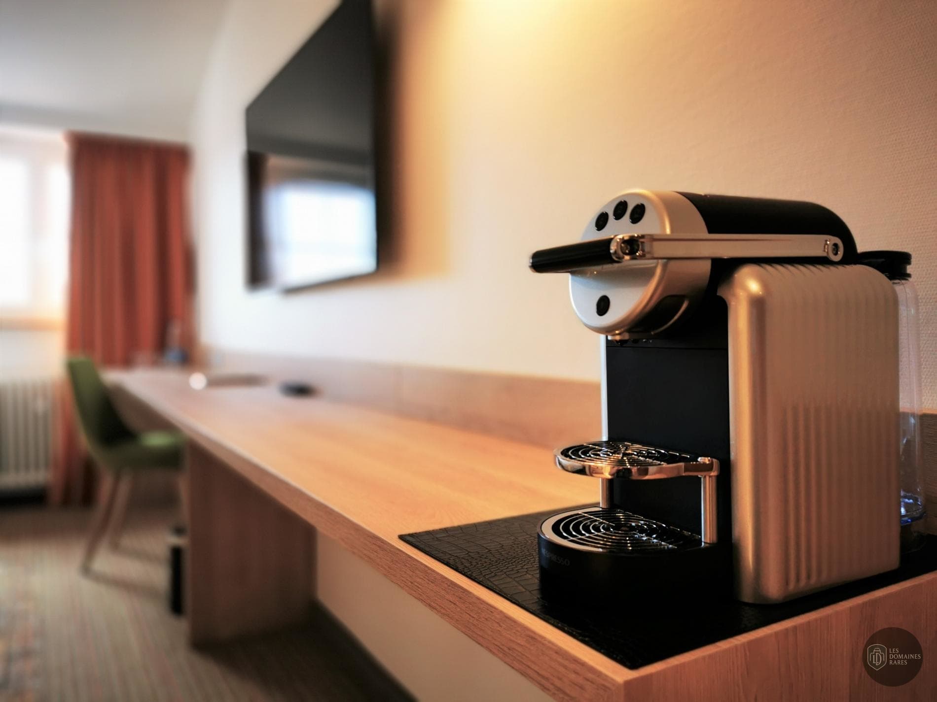 Machine à café dans chambre d'hôtel